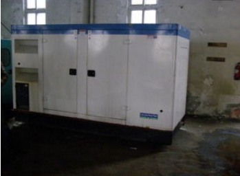 淄博二手康明斯150kw大型柴油发电机组